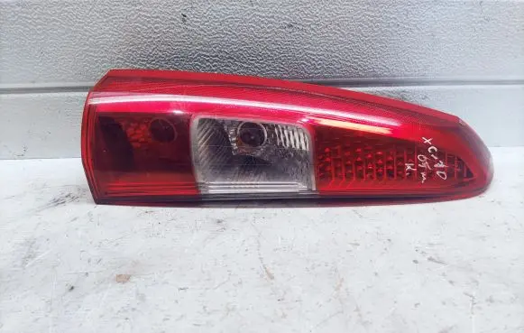 Volvo V70 Rear/tail lights 160985