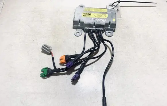 Renault Laguna I Airbag control unit/module 7700410993b 550323000