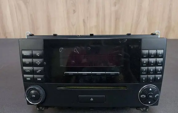 Mercedes-Benz CLK A209 C209 Radio/CD/DVD/GPS head unit A2098206589 2098206589
