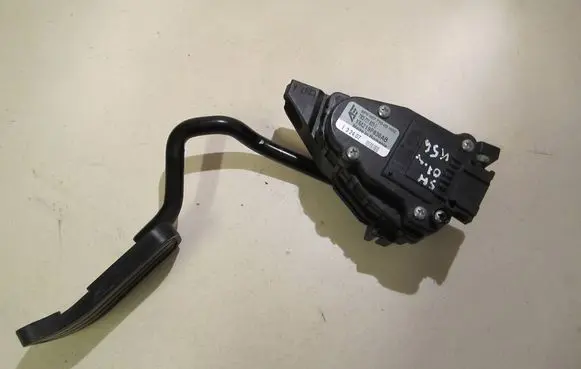 Volkswagen Sharan Accelerator throttle pedal 7M3721603E 6PV00777003 YM219F836AB