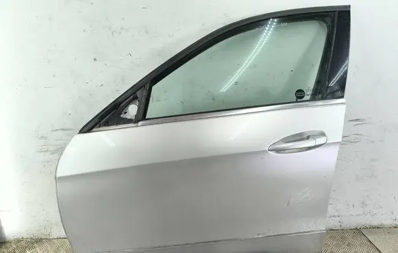 Mercedes-Benz E W212 Front door A2127200105