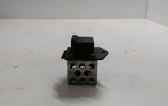 Renault Laguna II Fan control module 8200045082