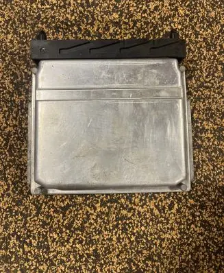 Volvo S60 Engine control unit/module 8677708