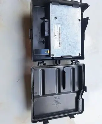 Audi A4 S4 B8 8K Bluetooth control unit module 4E0862335 4E0910336M 8T0035613
