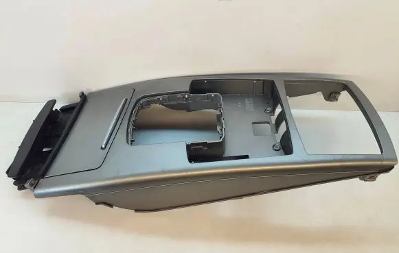 Audi A6 S6 C6 4F Center console 4F1864261 P0103820 T00218