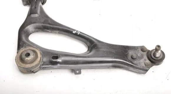 Mercedes-Benz Vito Viano W447 Front lower control arm/wishbone