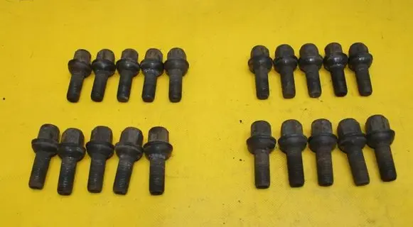 Volkswagen II LT Nuts/bolts 