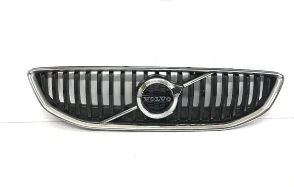 Volvo V40 Front bumper upper radiator grill 31424328