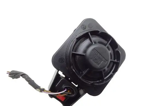 Audi A3 S3 8V Horn signal 5Q0951605A