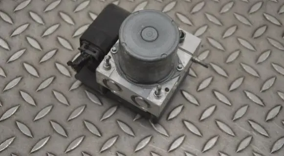 Peugeot RCZ ABS Pump 0265251233 9666957460