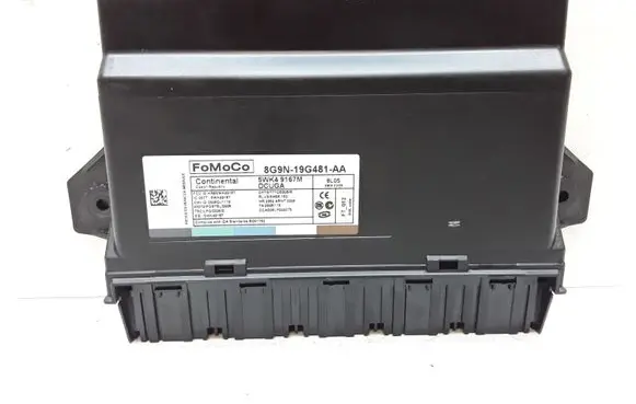 Volvo V70 Keyless (KESSY) go control unit/module 8G9N19G481AA
