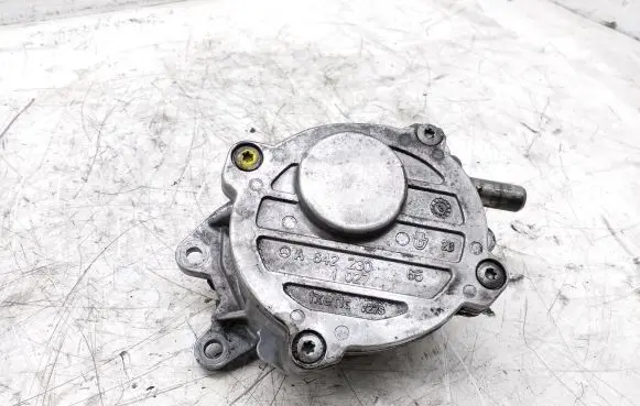 Mercedes-Benz CLS C219 Vacuum pump A642230651027