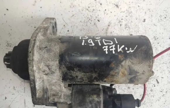 Volkswagen PASSAT B6 Starter motor 1005831311