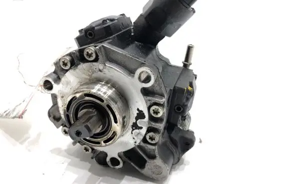 Volvo V50 Fuel injection high pressure pump 9654615580