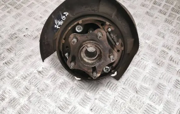 Infiniti Q50 Rear wheel hub