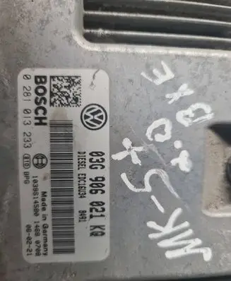 Volkswagen Golf Plus Engine control unit/module 03G906021KQ 1039S14580 0281013233
