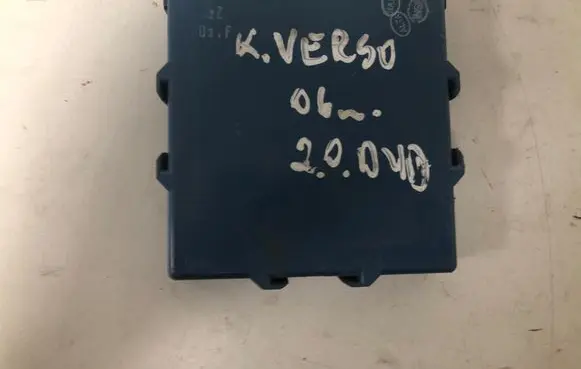 Toyota Corolla Verso AR10 Combustion control unit/module 896180F020