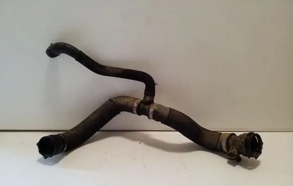 Audi A6 S6 C6 4F Engine coolant pipe/hose 4F0121049A