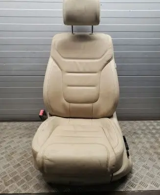Volkswagen Touareg II Front driver seat 