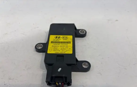 Hyundai i40 ESP acceleration yaw rate sensor 01059902 BG6810G320 956902T250