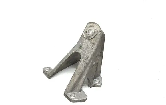 Jaguar XK8 - XKR Engine mounting bracket RF96JV6037AB
