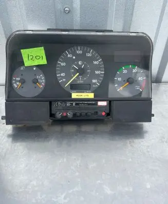 Speedometer (instrument cluster)