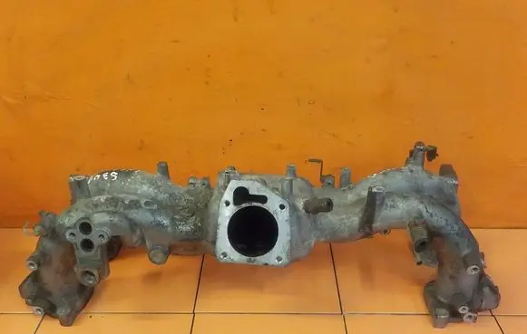 Subaru Legacy Intake manifold AB730 83W1