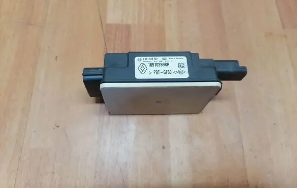 Renault Espace V (RFC) Fuel injection pump control unit/module 0261S16707 169102698R