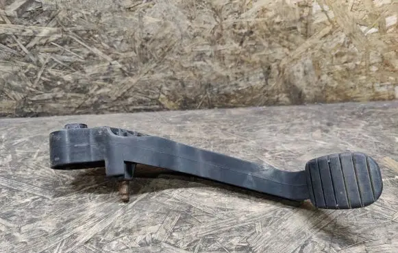 Clutch pedal
