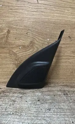 Volvo V70 Front door speaker 30781068