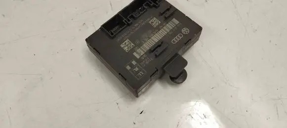 Audi Q3 8U Door control unit/module 8x0959795c