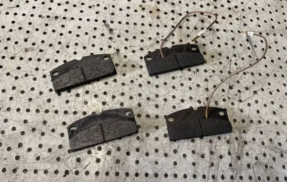 Aixam City I Brake pads (front) 