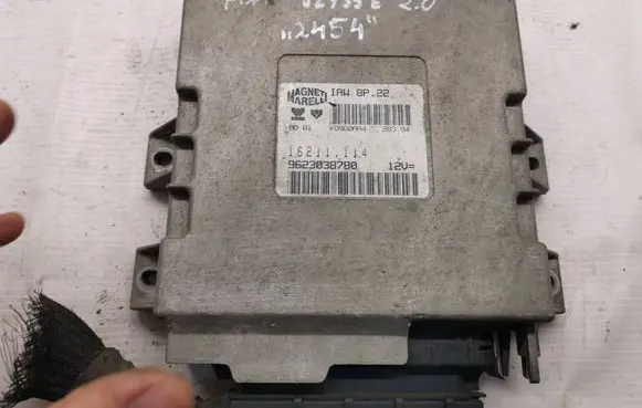 Fiat Ulysse Engine control unit/module 9623038780 KD960AA4 16211114