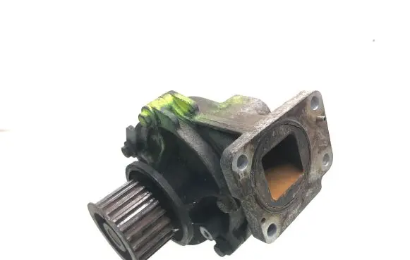 Chrysler Voyager Water pump