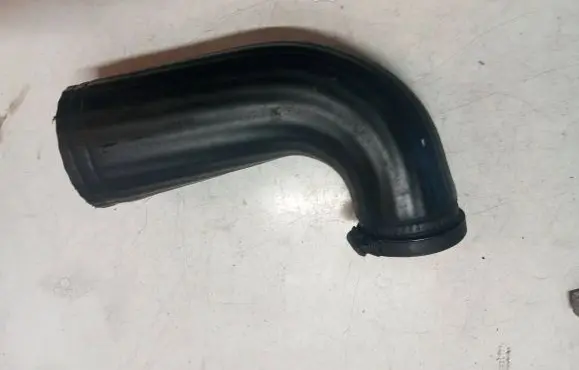 Intercooler hose/pipe