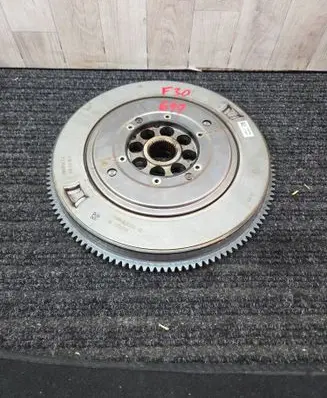 BMW 3 F30 F35 F31 Flywheel 8690203 21208690203 9454556