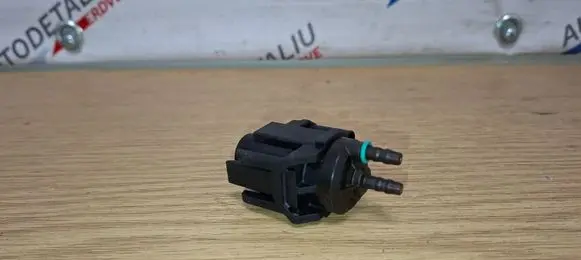 BMW X3 G01 Vacuum valve 8570591