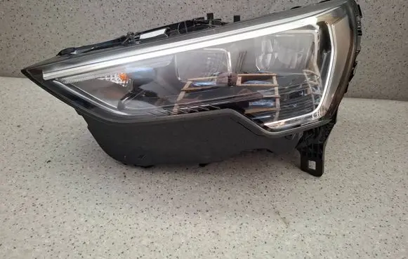 Audi Q3 F3 Headlight/headlamp 83A941011 1090025 1101A590000