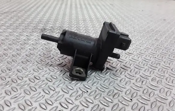 Mitsubishi Space Star Vacuum valve 7700102545C