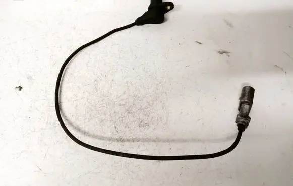 Volkswagen Golf V Crankshaft position sensor 038907319d