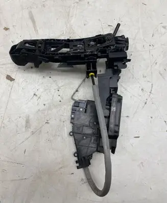 Mercedes-Benz GLC X253 C253 Front door lock A2220063999 A0997202100