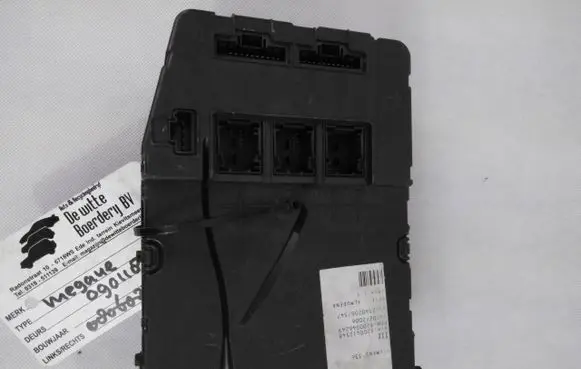 Renault Megane II Comfort/convenience module 8200412548
