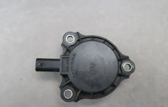 Mercedes-Benz ML W166 Camshaft vanos timing valve A2761560490 12120722