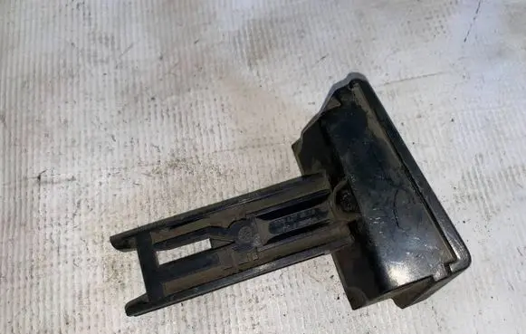 Mercedes-Benz S W220 Hand brake release handle 2204270120 A2204270120