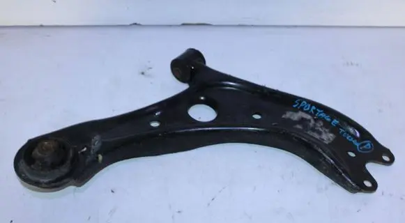 KIA Sportage Front lower control arm/wishbone