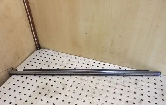Ford Kuga II Rear door glass trim molding