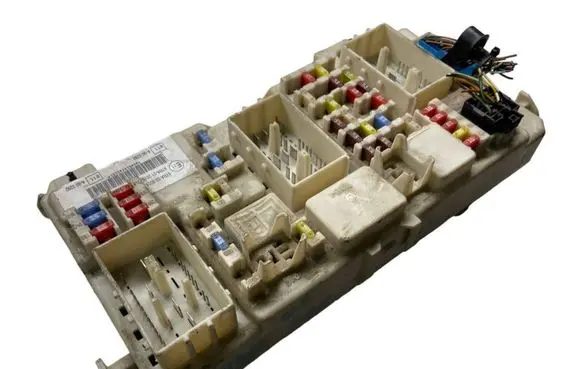 Ford Focus Fuse box set 97RA000001 97RA012018 7M5T14014AAB