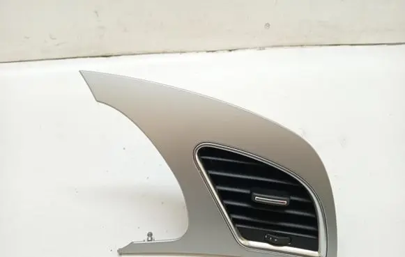 Audi A5 8T 8F Dashboard air vent grill cover trim 8T2820902B