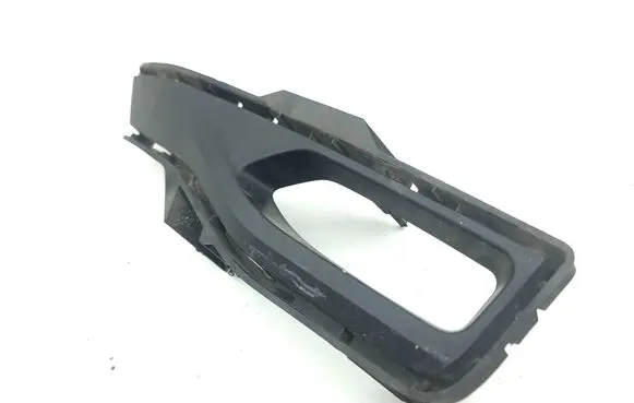 Nissan Leaf II (ZE1) Front fog light trim/grill 622565SK0B