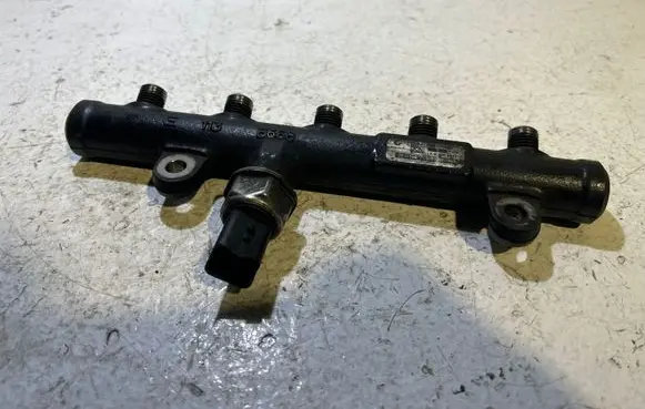 Fuel pressure sensor